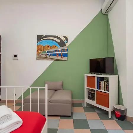 Appartement New In Downtown Close To Duomo Milaan